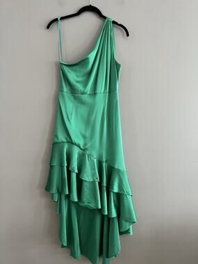 Cinq à Sept Colina Satin One Shoulder Asymmetric Ruffle Silk Dress Green 4 Flaw